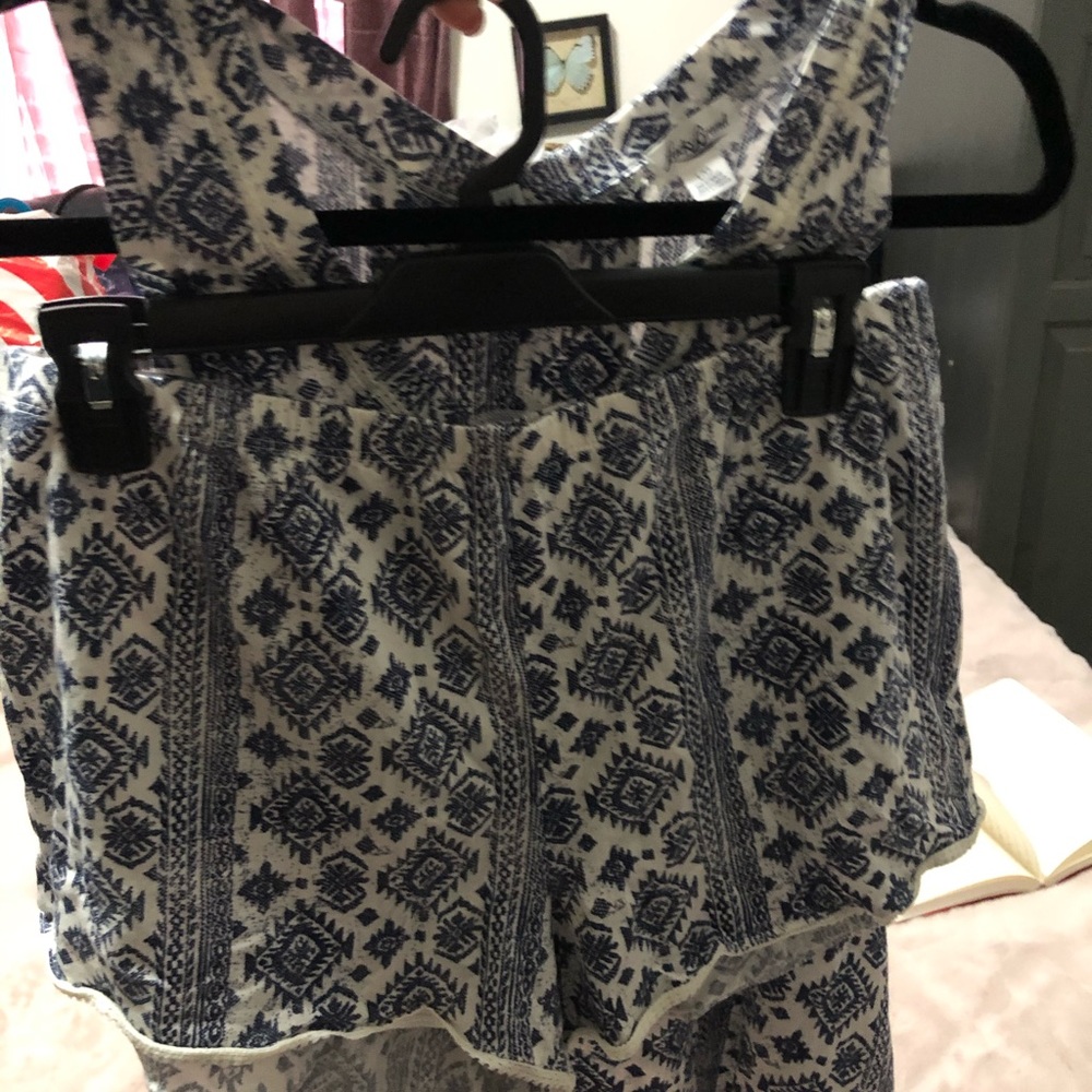 Pijamas - Picture 2 of 5
